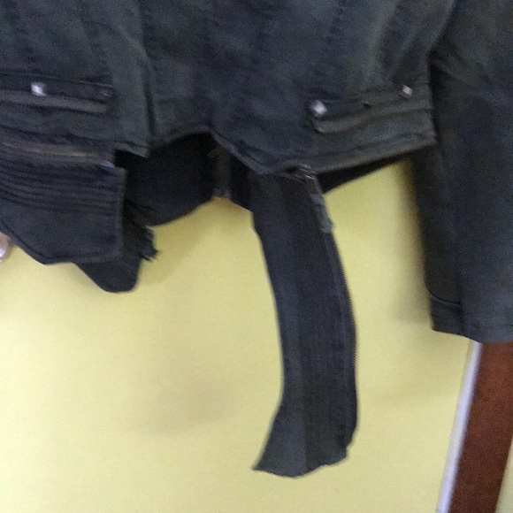 Jacket - Picture 4 of 7